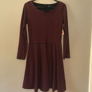 Gap long-sleeved boat red and black dress